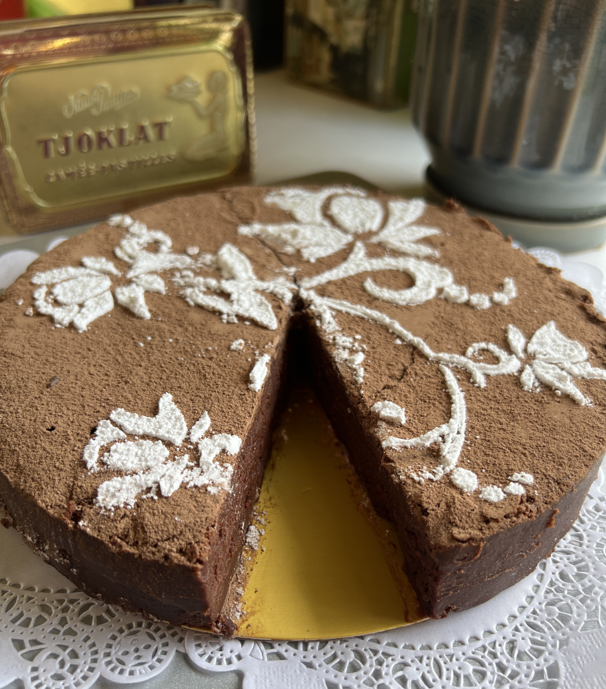 Single-origin Flourless Chocolate Torte